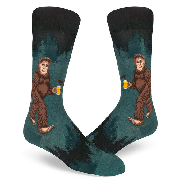 Mens Sasquatch Loves Beer Socks